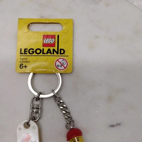 LEGO Legoland Keychains and Police Officer Bundle of 2 - Picture 3 of 6